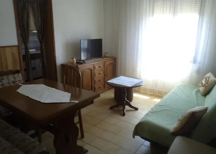 Apartman With Parking Space Lopar, Rab - 17436